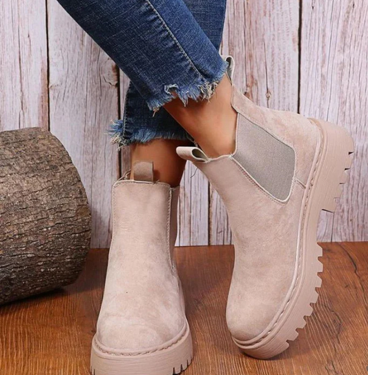 Graceza - Zamszowe buty za kostkę z solidną podeszwą dla kobiet