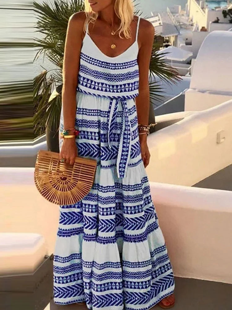 Bohemian beach dress with V-shaped print and neckline