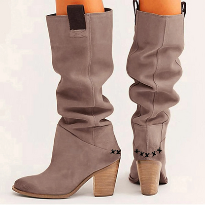 Wysokie buty zimowe - Kosz na śmieci