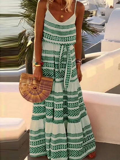 Bohemian beach dress with V-shaped print and neckline