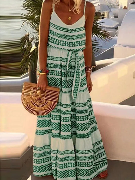 Bohemian beach dress with V-shaped print and neckline