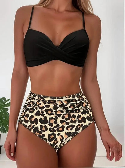 Bikini damskie - Tropical Collection - żywy nadruk, dekolt w szpic, regulowane ramiączka - idealne na słoneczne dni