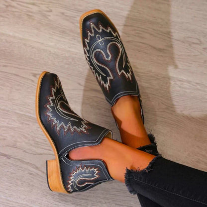Krótkie buty na wysokim obcasie - Berley