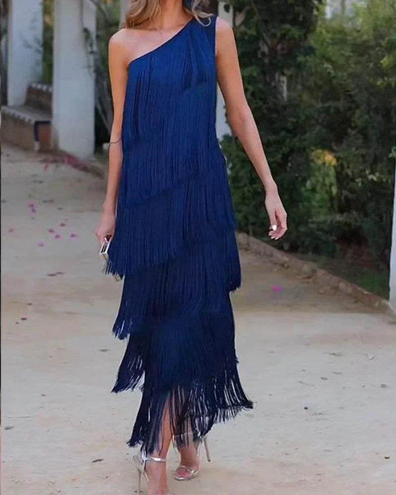 Graciela - Elegancka sukienka z falbankami i odkrytymi ramionami