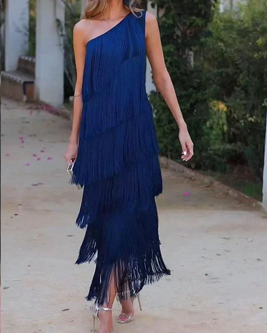 Graciela - Elegancka sukienka z falbankami i odkrytymi ramionami
