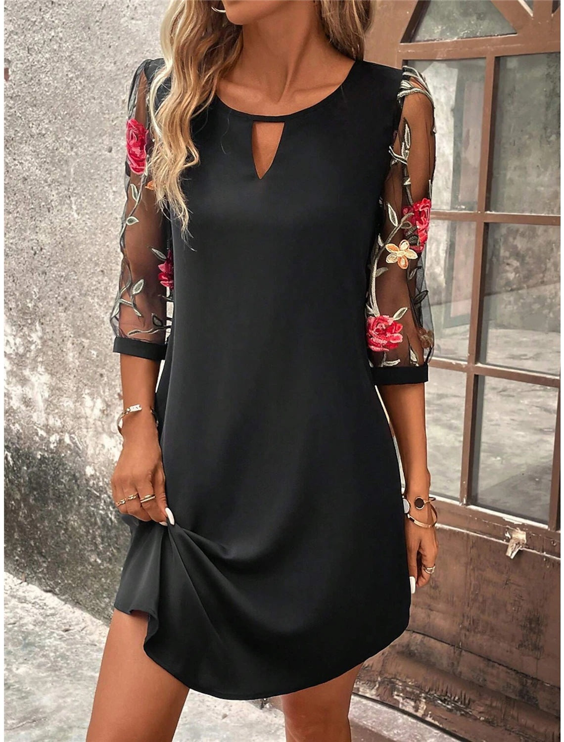 Sharina - Sukienka o ponadczasowej elegancji
