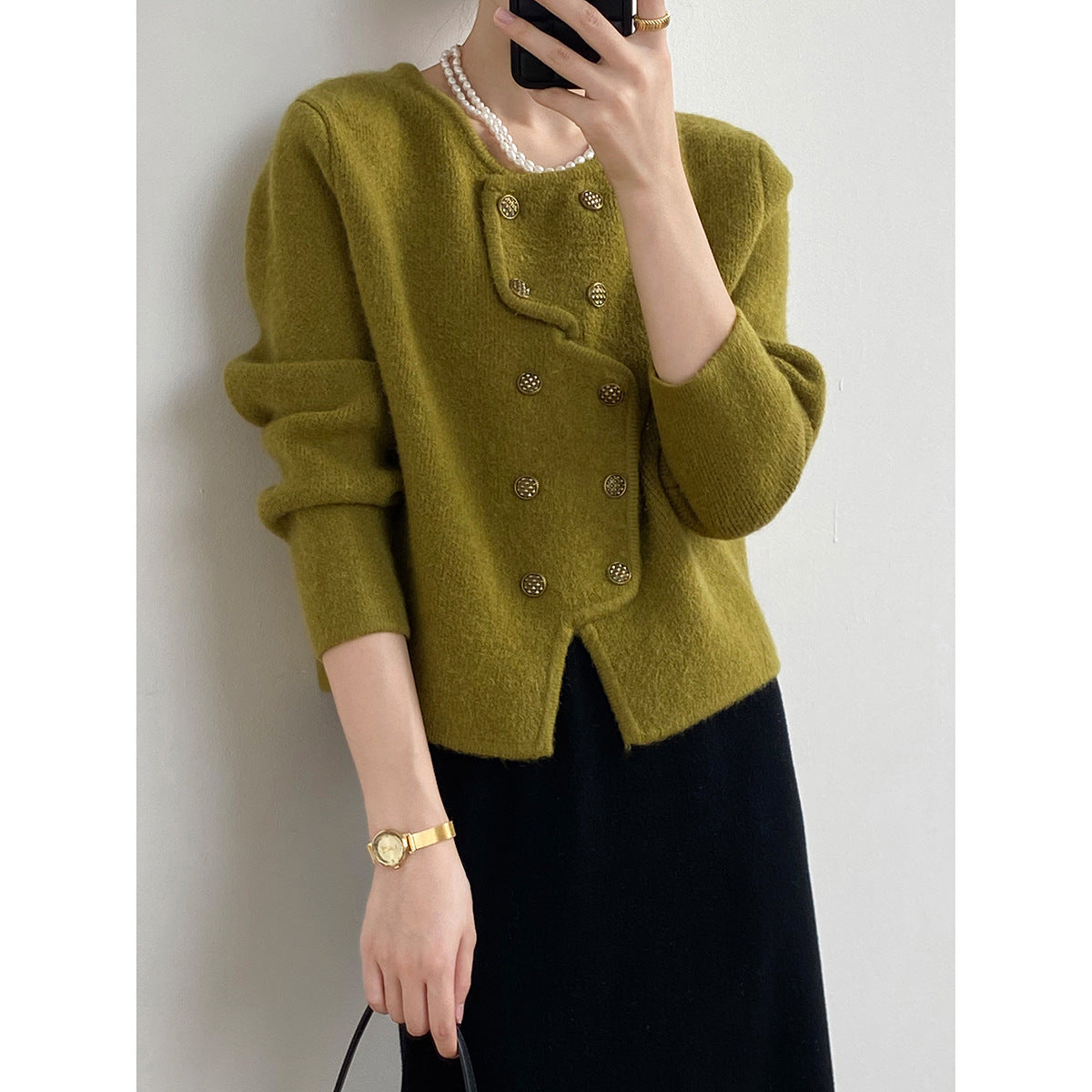 Vanessia - Elegancki sweter z guzikami dla kobiet