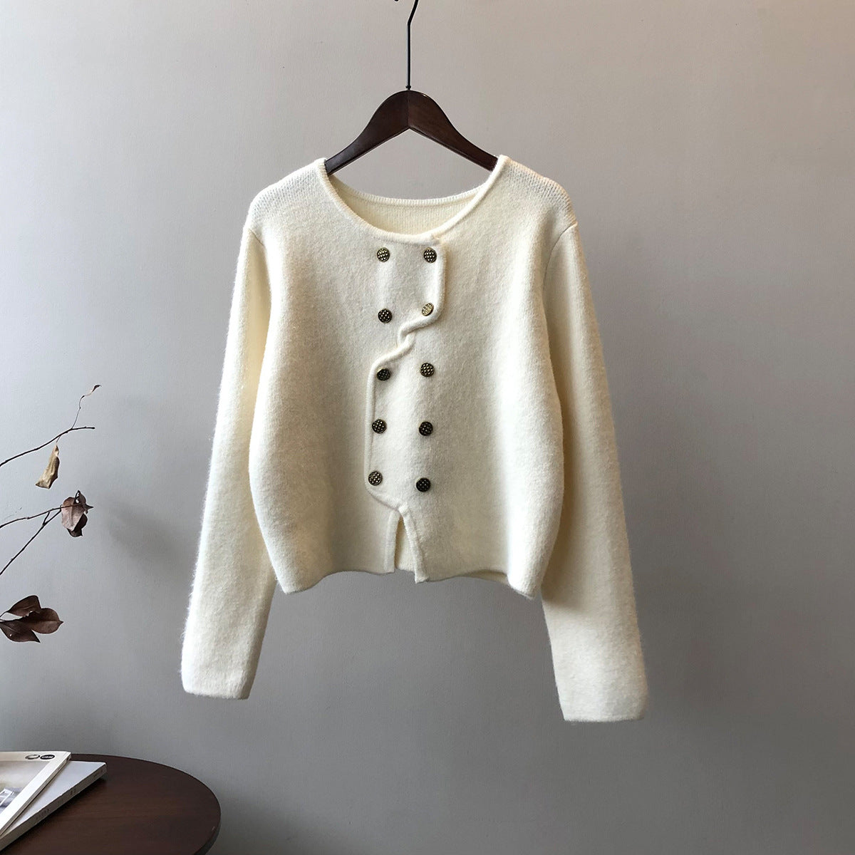 Vanessia - Elegancki sweter z guzikami dla kobiet