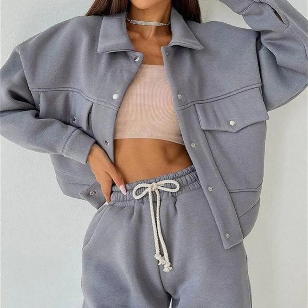 Lora - Stylowy krótki sweter damski na jesień