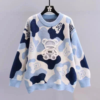 Ammy - elegancki sweter z niedźwiedziem dla kobiet
