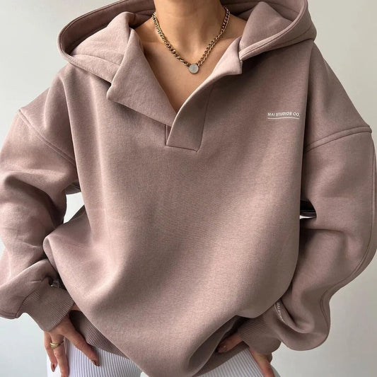 Bluza Shanna | Elegance z dekoltem w szpic