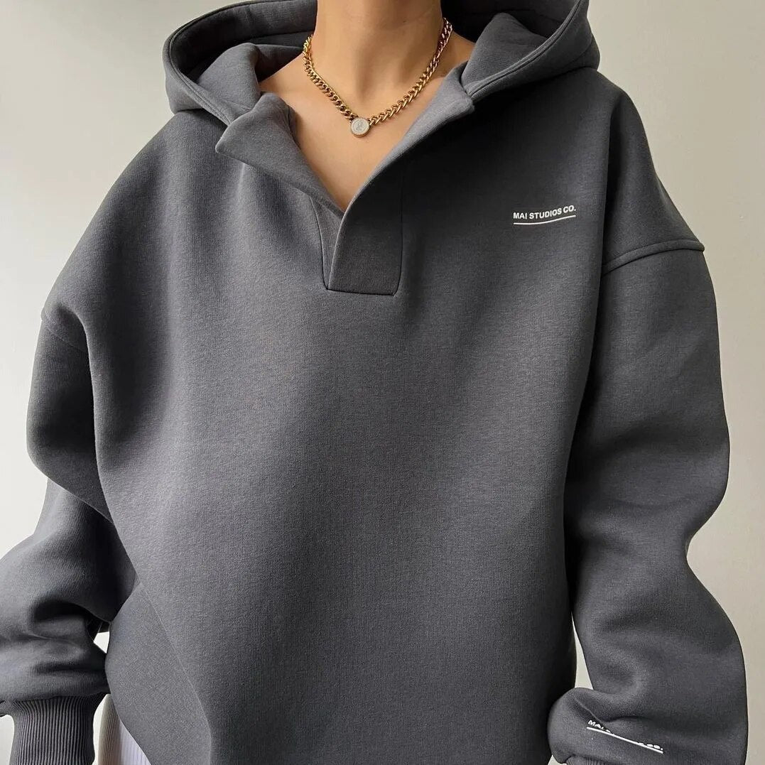 Bluza Shanna | Elegance z dekoltem w szpic