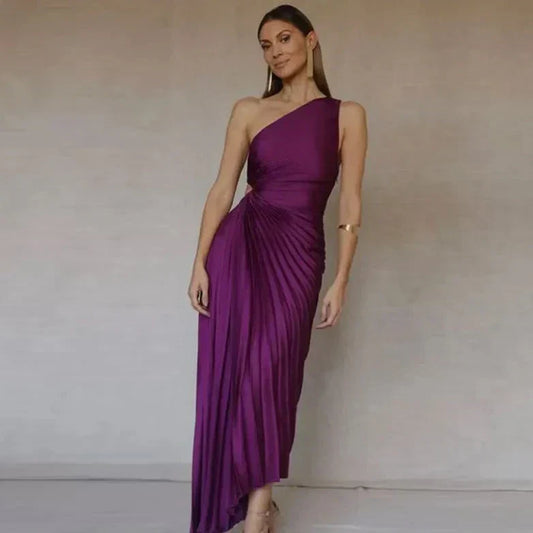 Avalon - Eleganckie sukienki z wycięciem z boku