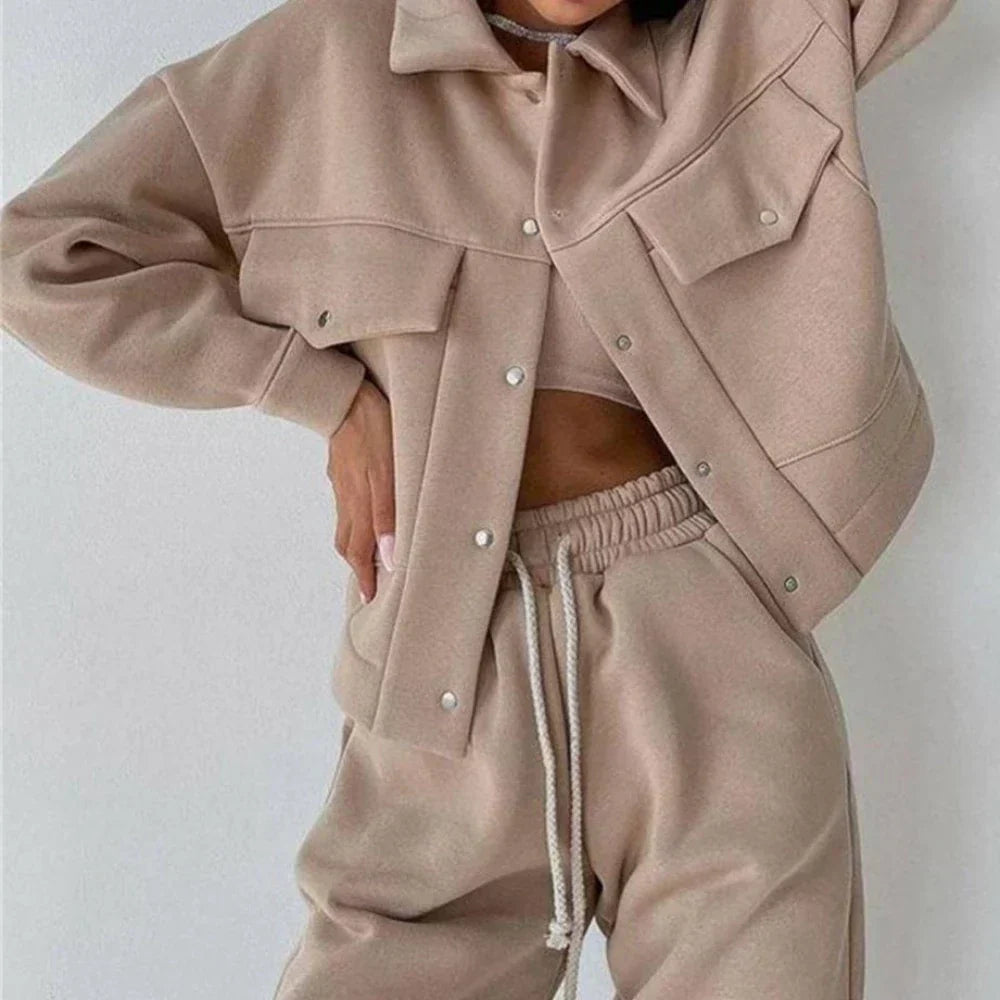 Lora - Stylowy krótki sweter damski na jesień