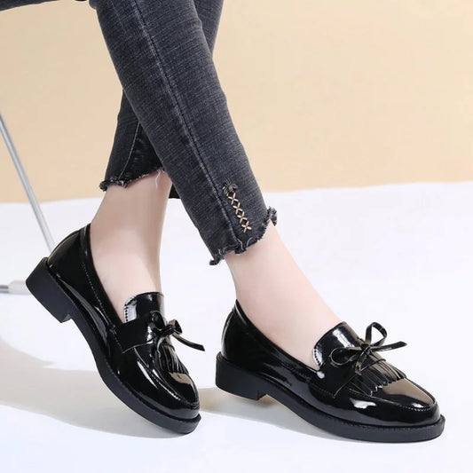 Buty Uzeta | Skórzane buty damskie z frędzlami