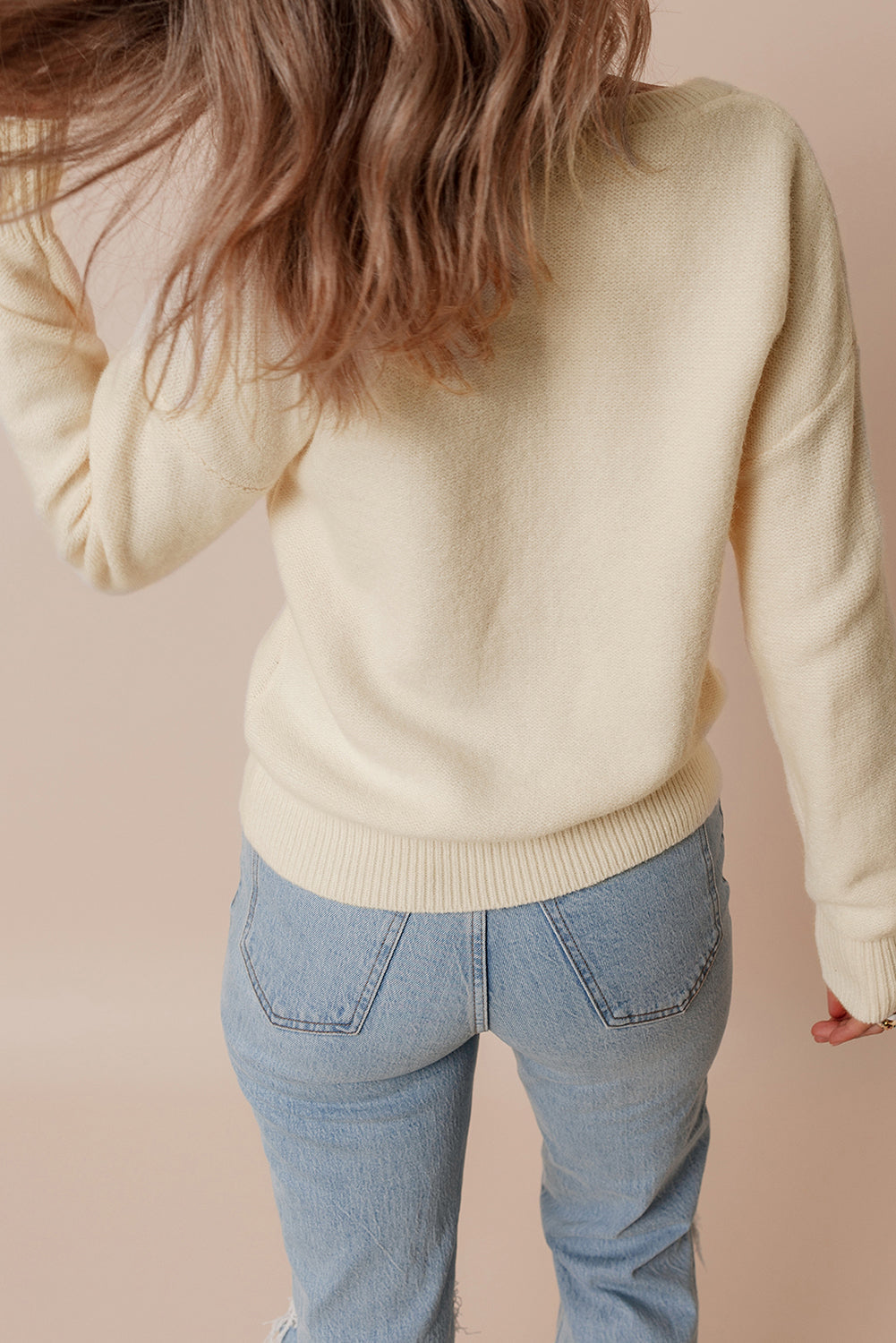Anne - Dzianinowy sweter w kwiaty ze ściągaczem