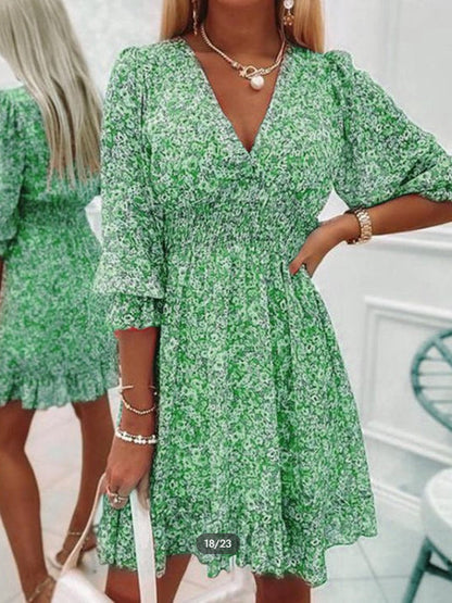 Sukienka boho z nadrukiem, krótkim rękawem i kwiatowym wzorem