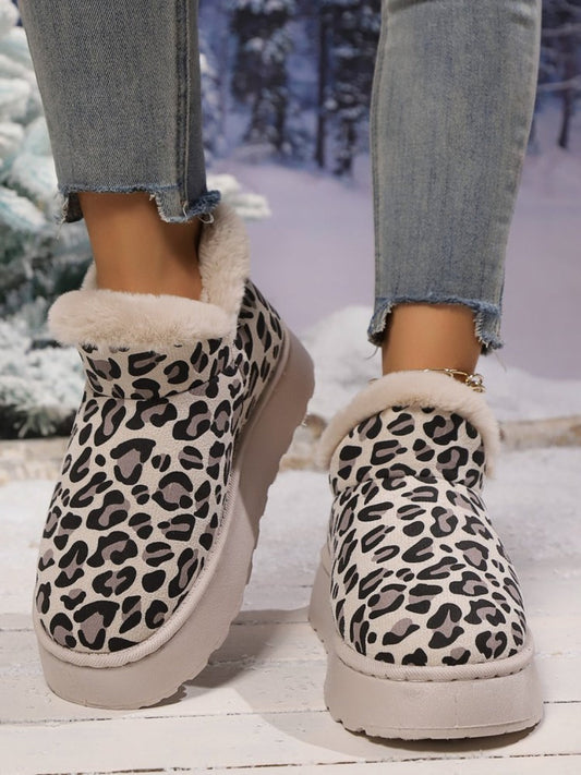 Termiczne buty w panterkę z okrągłym noskiem